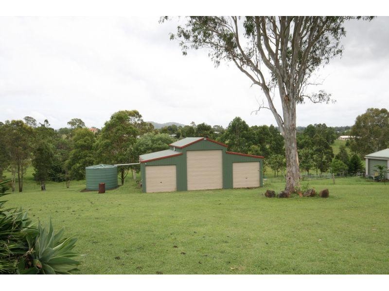 92 Robert Road, Chatsworth QLD 4570