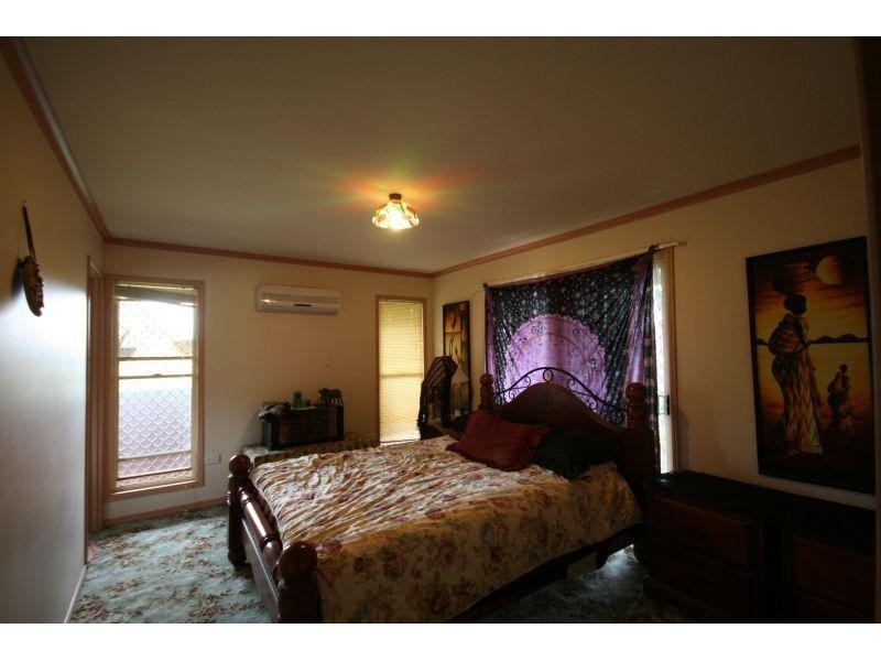 92 Robert Road, Chatsworth QLD 4570