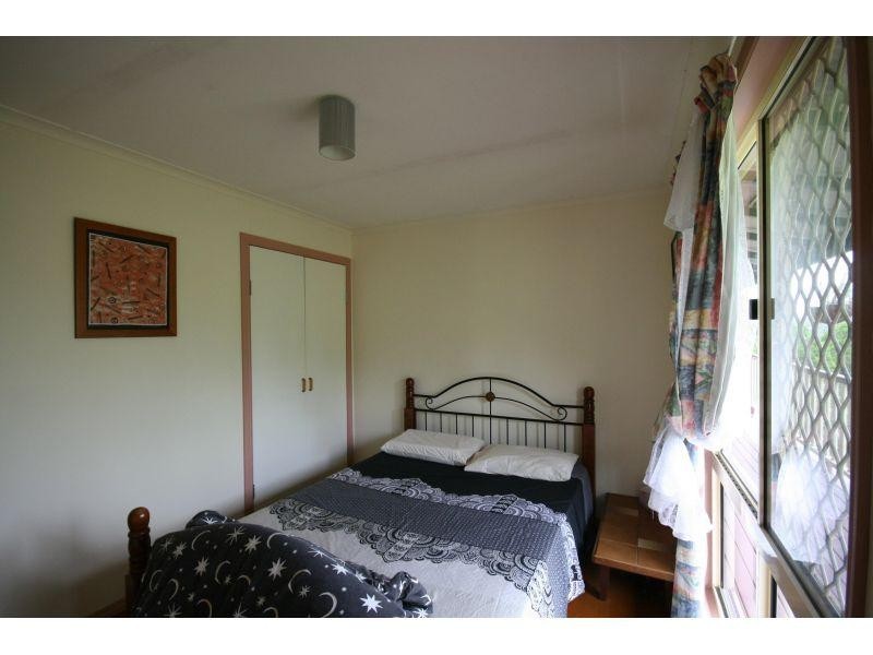 92 Robert Road, Chatsworth QLD 4570