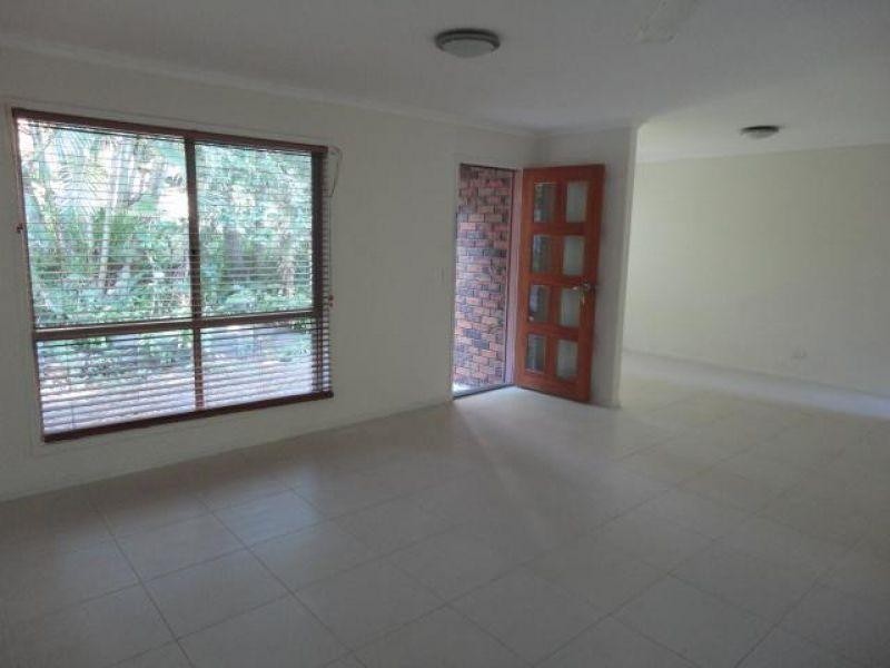 38 Victory Crescent, Sunrise Beach QLD 4567