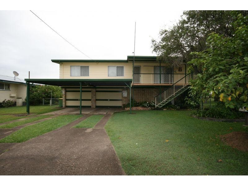 6 James Street, Southside QLD 4570
