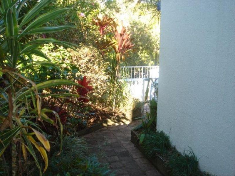 12/8 Ray St, Sunshine Beach QLD 4567