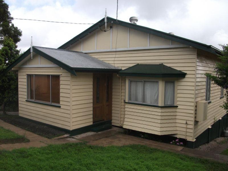 8 Parsons Road, Gympie QLD 4570
