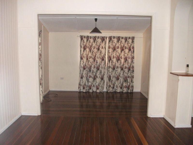 8 Parsons Road, Gympie QLD 4570