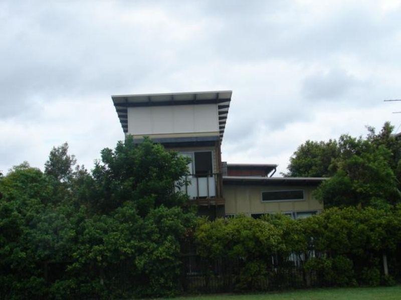 11 Boardwalk Boulevard, Mount Coolum QLD 4573