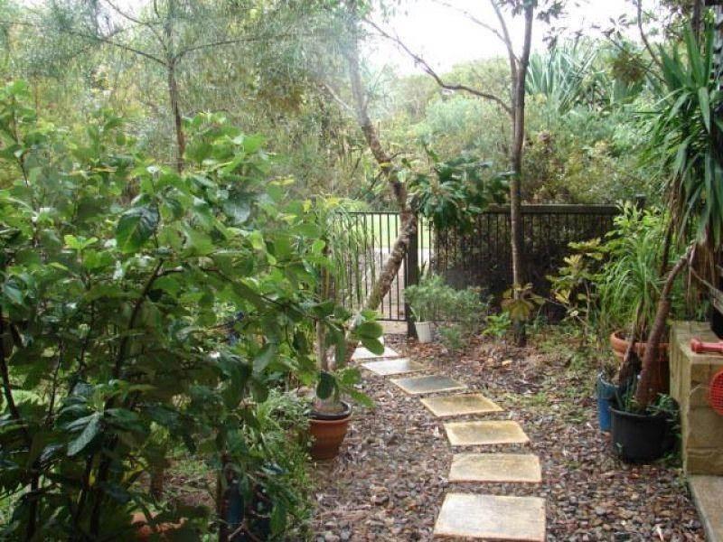 11 Boardwalk Boulevard, Mount Coolum QLD 4573