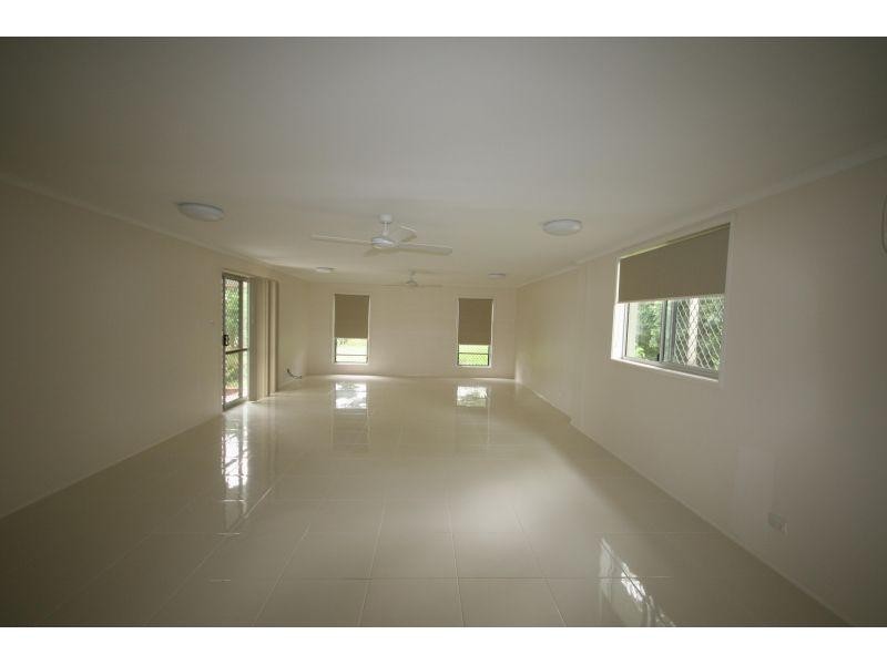 4 Cox Road, Southside QLD 4570