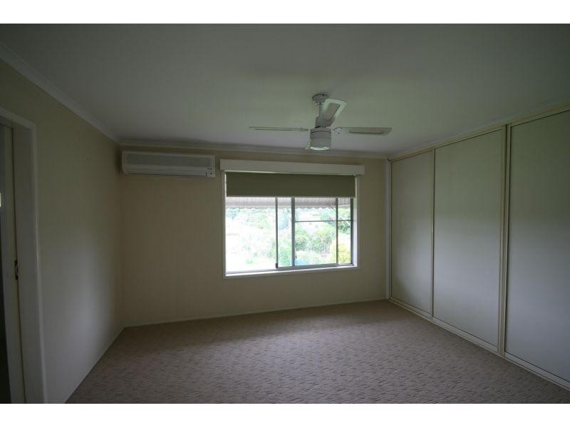 4 Cox Road, Southside QLD 4570