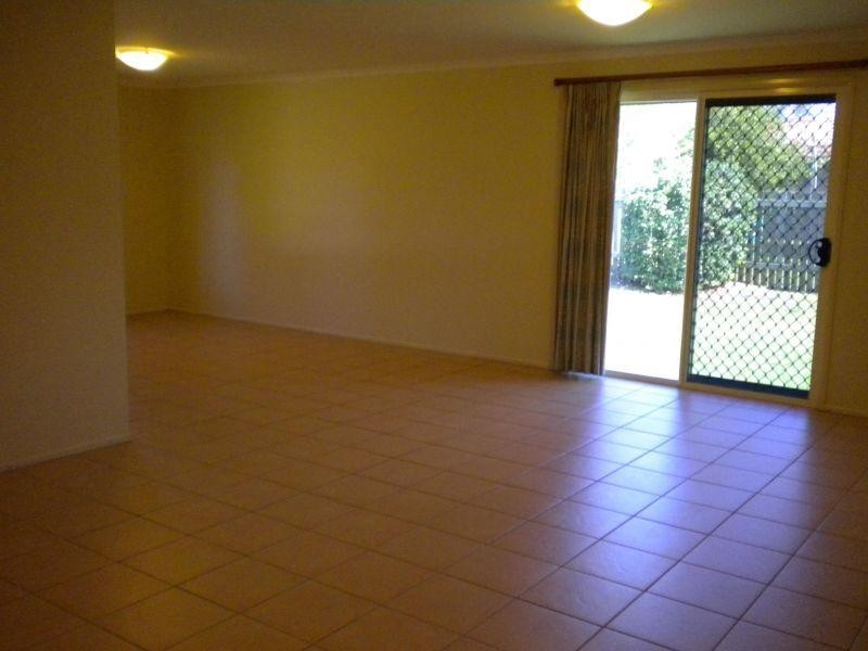 16 McPhail Street, Southside QLD 4570