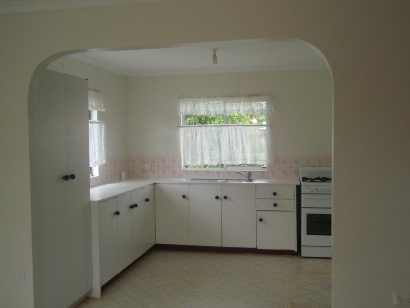 62 Noosa Rd, Monkland QLD 4570