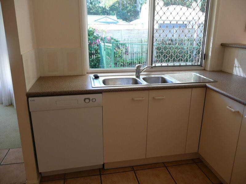 2 McKenna Court, Noosaville QLD 4566