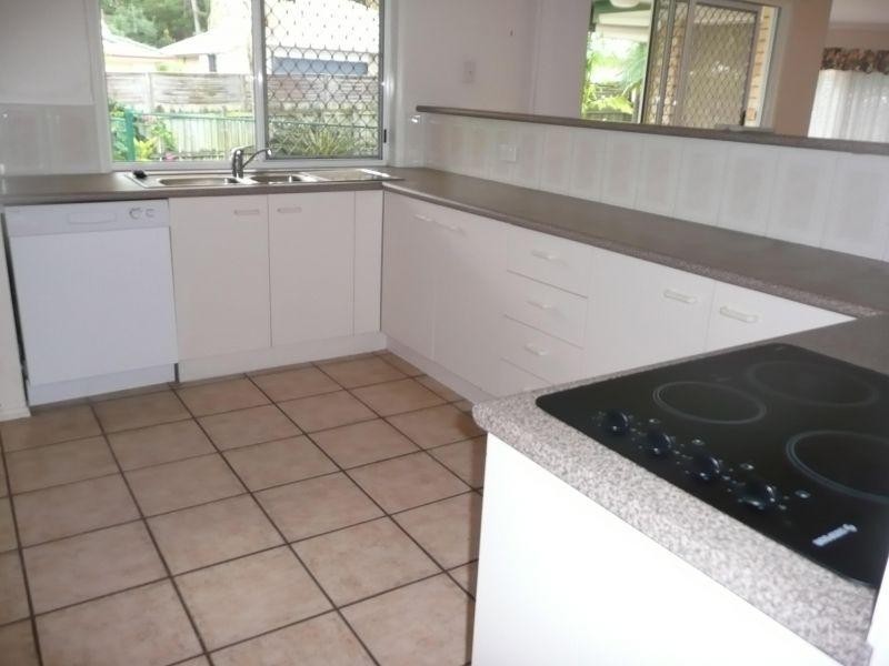 2 McKenna Court, Noosaville QLD 4566