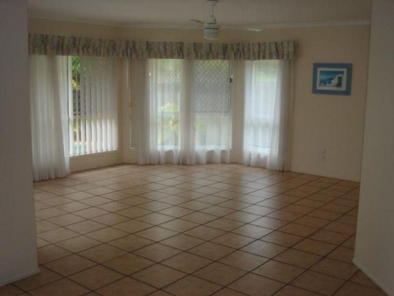 2 McKenna Court, Noosaville QLD 4566