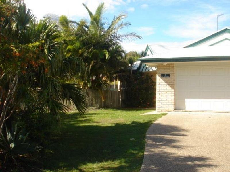 2 McKenna Court, Noosaville QLD 4566