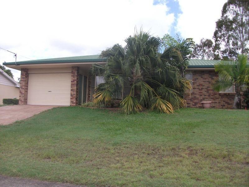 16 Lily Street, Southside QLD 4570