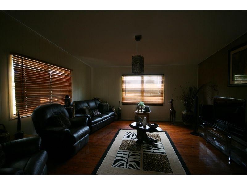 19 Gavin Way, Long Flat QLD 4570