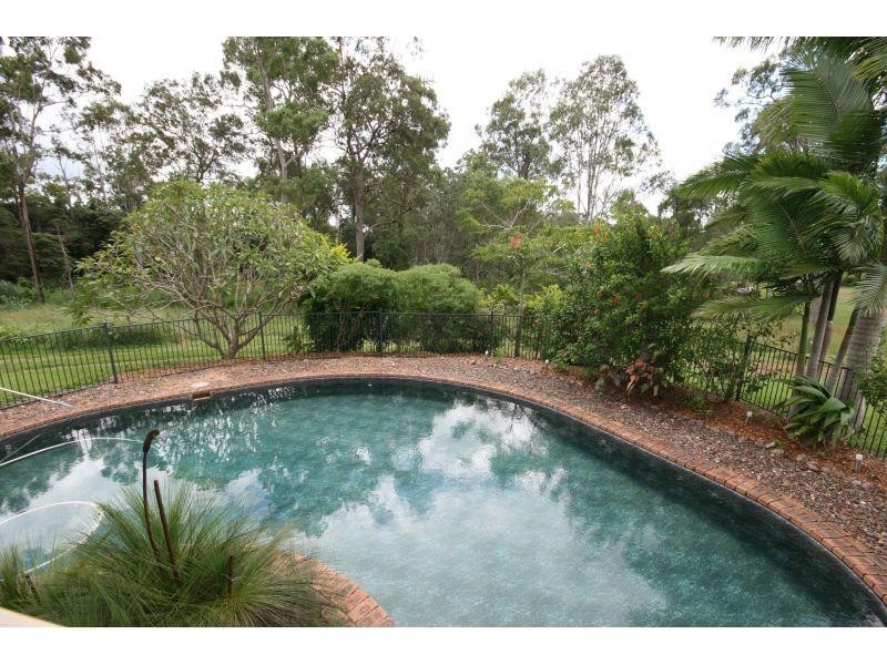 19 Gavin Way, Long Flat QLD 4570