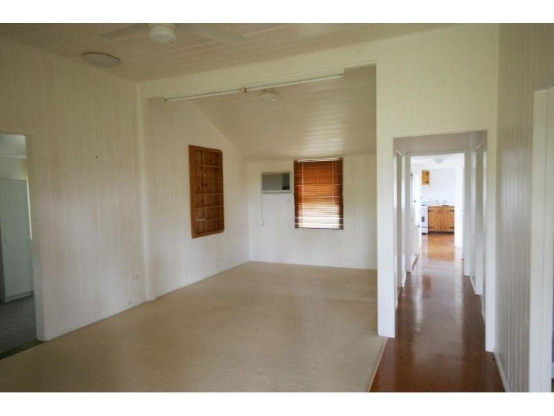 25  Verne Road, Wolvi QLD 4570