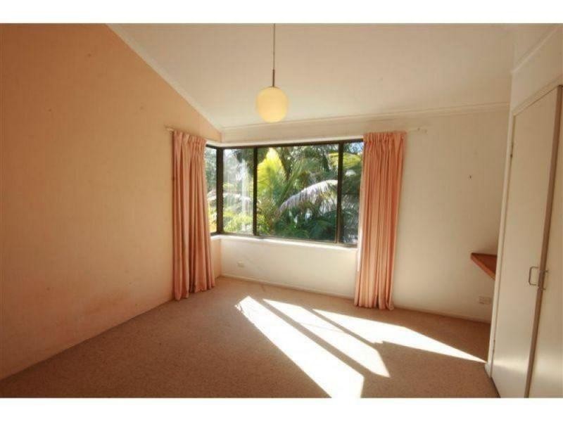 13/2 Dolphin Crescent, Noosaville QLD 4566