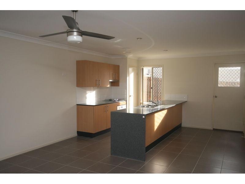 14 Vista Close, Southside QLD 4570