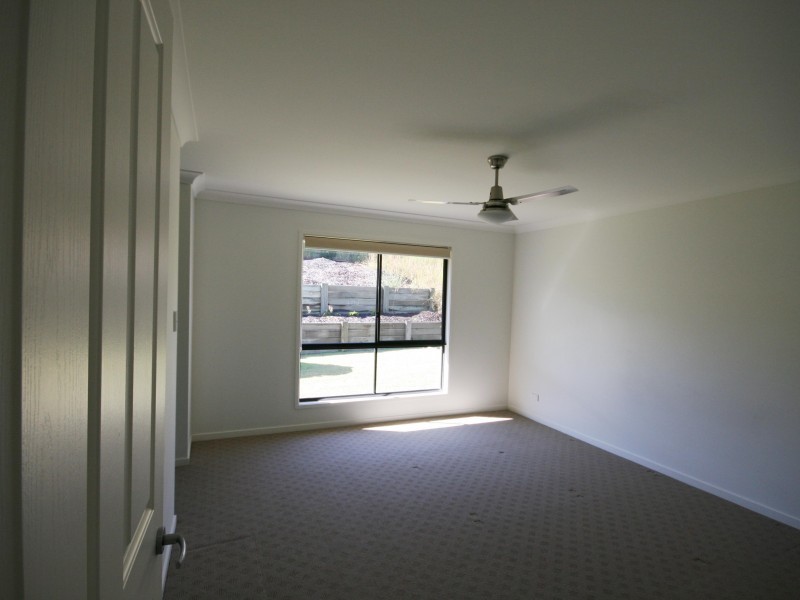 23 Presidential Avenue, Jones Hill QLD 4570