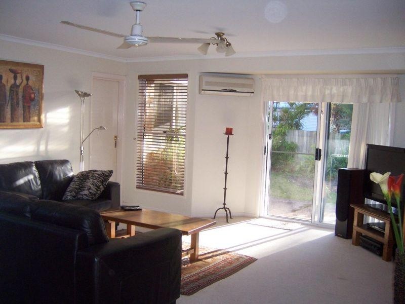 2/5 Power Court, Mount Coolum QLD 4573