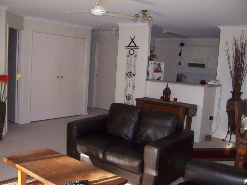 2/5 Power Court, Mount Coolum QLD 4573