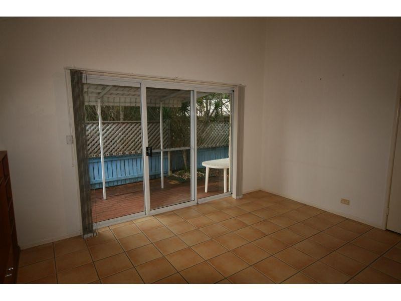 3/5 Advance Place, Sunrise Beach QLD 4567