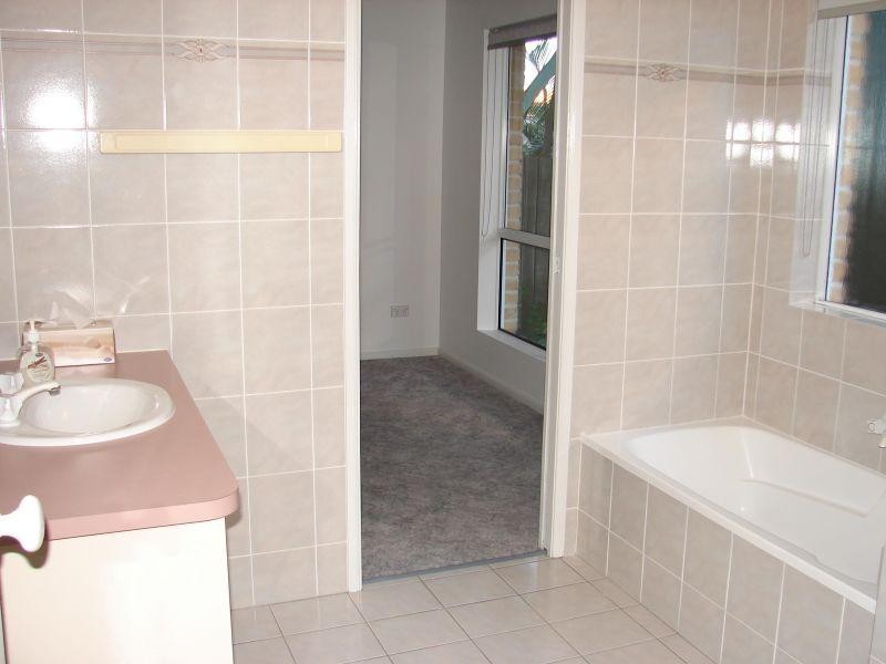 2/30 Ramilles Street, Mount Coolum QLD 4573