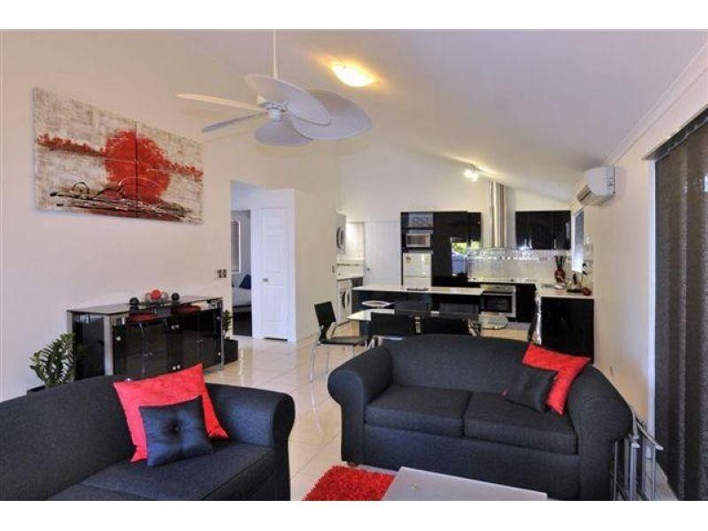 1/37 Thomas Street, Noosaville QLD 4566