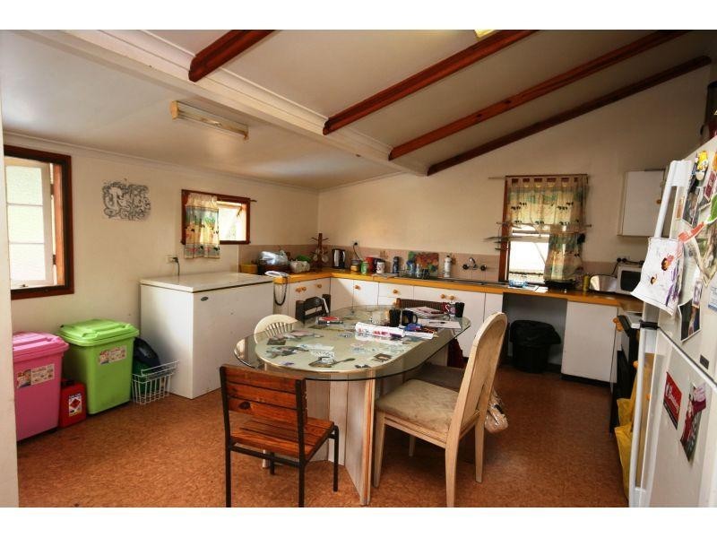 15 Crescent Rd, Gympie QLD 4570