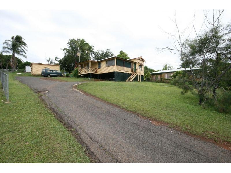 15 Crescent Rd, Gympie QLD 4570