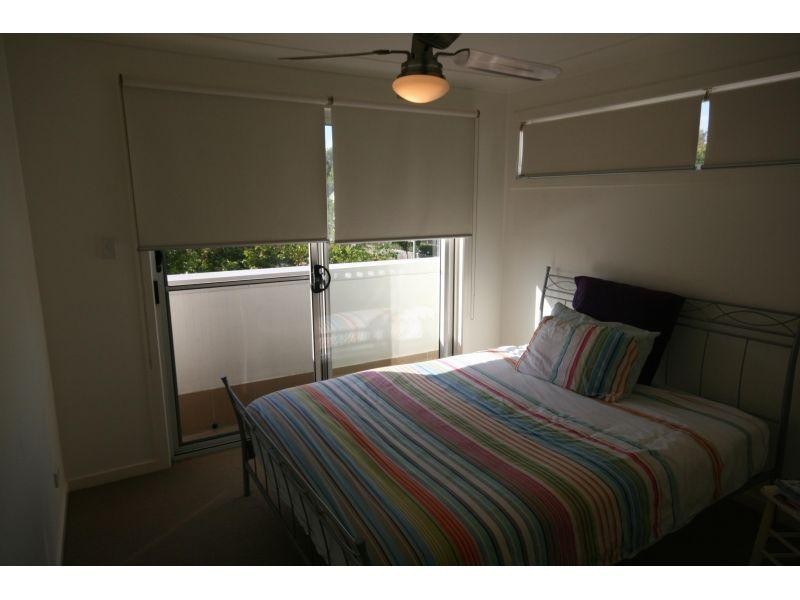 6/2 Lake Weyba Drive, Noosaville QLD 4566