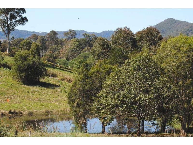 20 Hillview Rd, Cedar Pocket QLD 4570