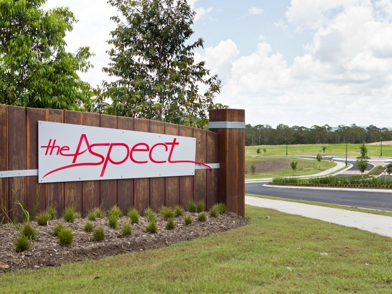 Woodland Dr, Southside QLD 4570