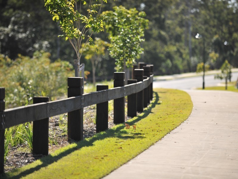 Woodland Dr, Southside QLD 4570