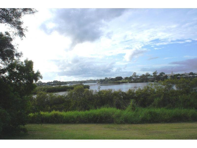 19 Myles St, Tewantin QLD 4565