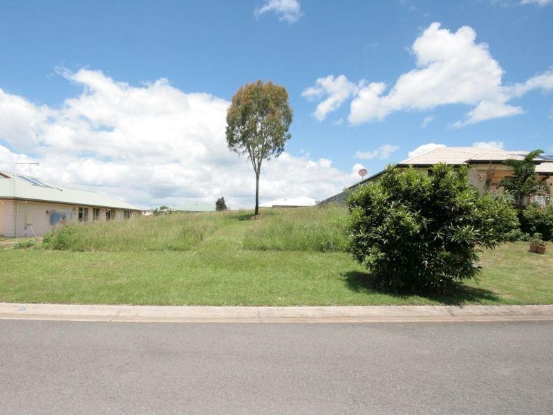 11 Hilltop Avenue, Southside QLD 4570