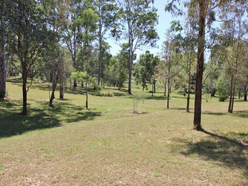 94 Robert Road, Chatsworth QLD 4570