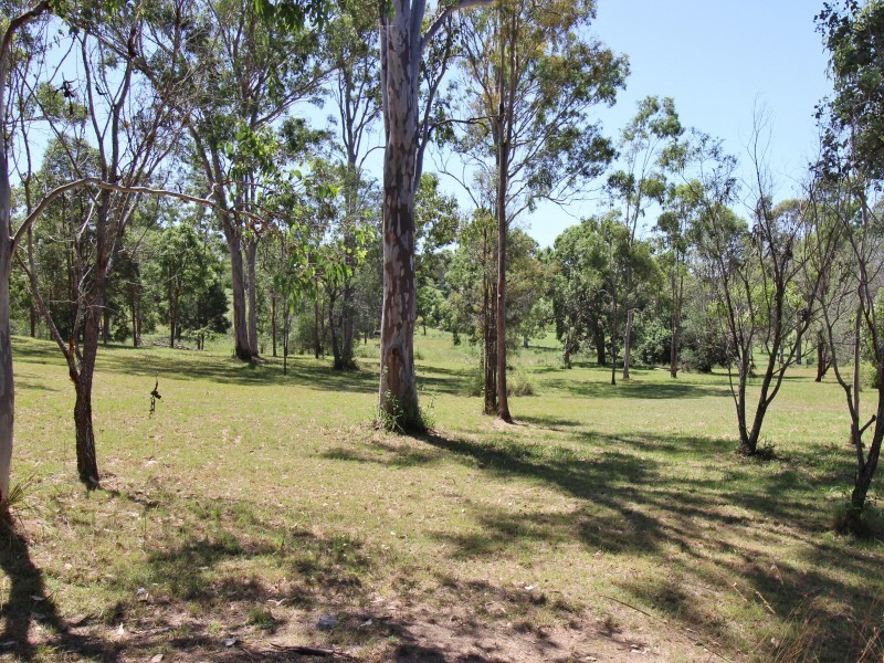 94 Robert Road, Chatsworth QLD 4570