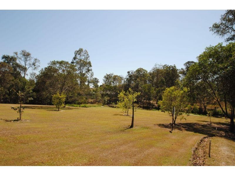 18 Karibu Lane, Araluen QLD 4570