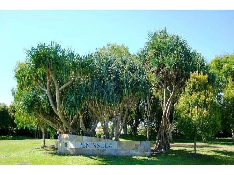 42 Shorehaven Dr, Noosaville QLD 4566