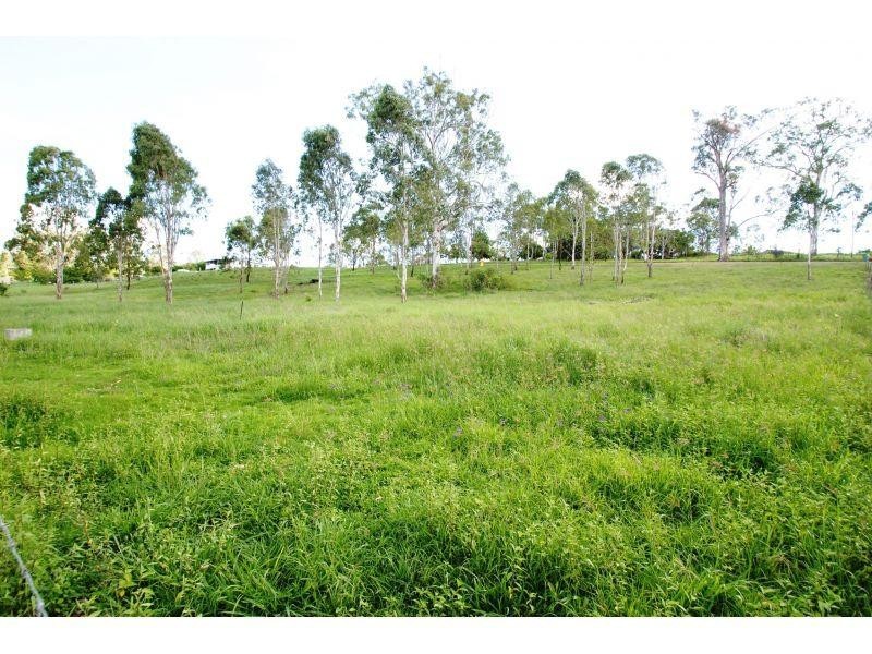 52 Reid Road, Widgee QLD 4570