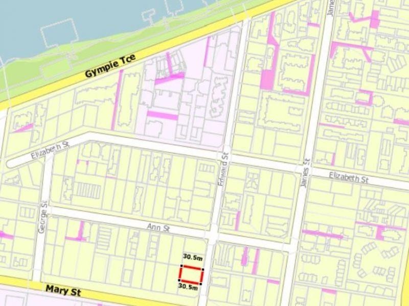 33 Edward Street, Noosaville QLD 4566