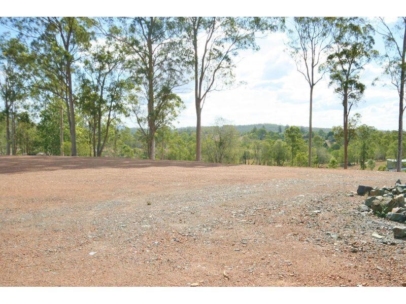 4 Danchia Court, Southside QLD 4570