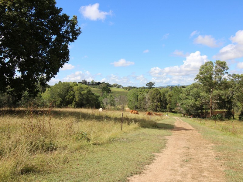 203 Fritz Road, Chatsworth QLD 4570