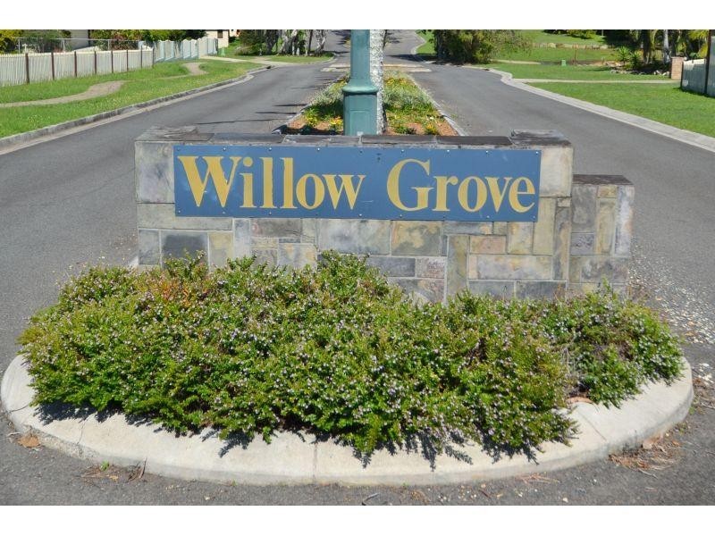 12 Federation Court, Southside QLD 4570