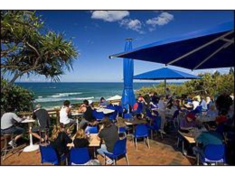 4 Antipodes Close, Castaways Beach QLD 4567