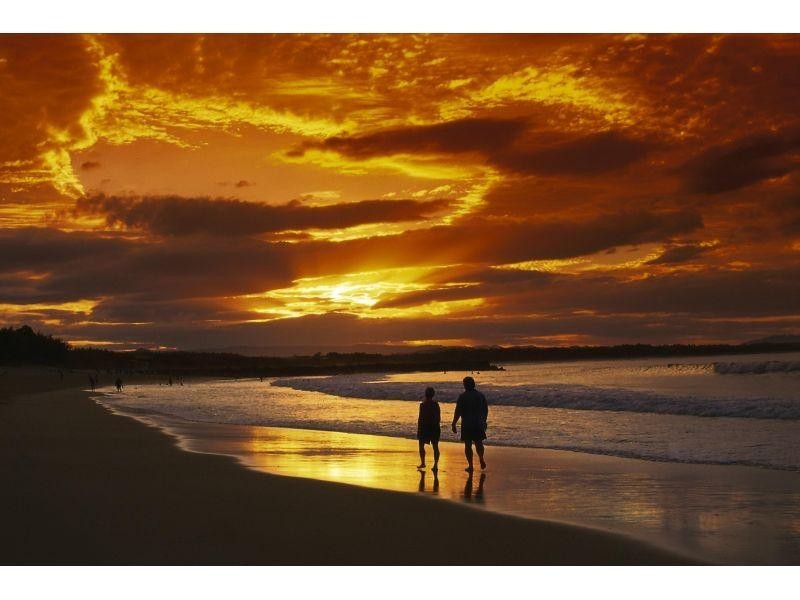 4 Antipodes Close, Castaways Beach QLD 4567