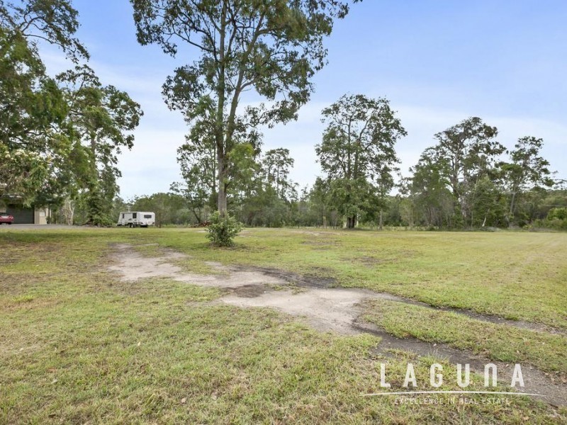 26 Illoura Place, Cooroibah QLD 4565